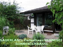 SAUERLAND FERIENPARK : Ferienhaus HENNESEE-  Terrasse